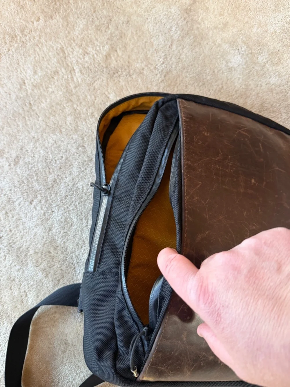 Waterfield Sutter Tech Sling (Full Size) - Picture 5 of 6